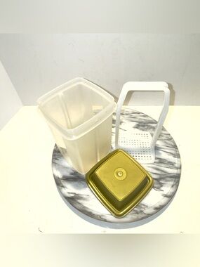 Vintage Tupperware Pic A Deli Pickle Keeper Container Strainer With Lid Green DP